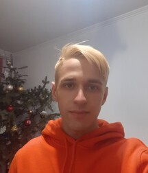 Just me update 61b9e827d28c0.jpg