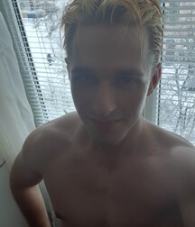 Just me update 61b9e83f98243.jpg