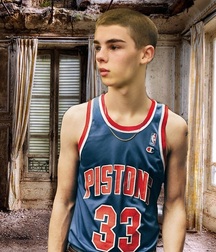 DeepFk Sexy Twink Tube 61d18deb3bca6.jpg