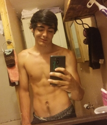 Matty's freinds  (no nudes) 5d871e1b5f3df.jpg