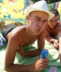 Polish guys I like twink tube (non nude)