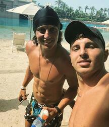 David Luiz - football player twink tube (that curly hair ...) 61f2ff0d61e7a.jpg