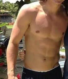 David Luiz - football player twink tube (that curly hair ...) 61f2ff13c0f01.jpg