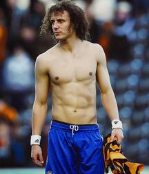 David Luiz - football player twink tube (that curly hair ...) 61f2ff188d5e5.jpg