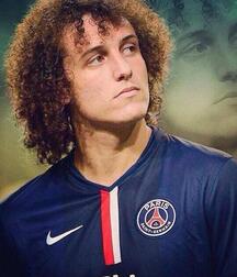 David Luiz - football player twink tube (that curly hair ...) 61f2ff31eea24.jpg