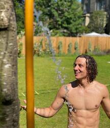 David Luiz - football player twink tube (that curly hair ...) 61f2ff3e1c083.jpg