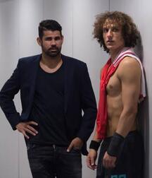 David Luiz - football player twink tube (that curly hair ...) 61f2ff6b554f2.jpg