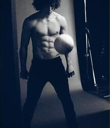 David Luiz - football player twink tube (that curly hair ...) 61f2ff79bb463.jpg