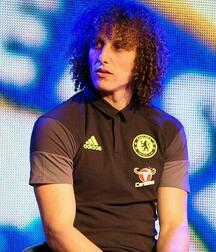 David Luiz - football player twink tube (that curly hair ...) 61f2ff8104b93.jpg