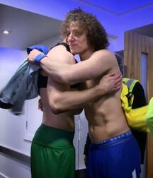 David Luiz - football player twink tube (that curly hair ...) 61f2ff8eaca08.jpg