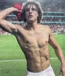 David Luiz - football player twink tube (that curly hair ...)