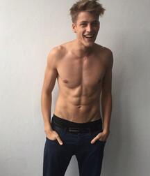 Jakob Kosel - polish model twink tube (non nude) 6238e1a05a7b9.jpg