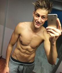 Jakob Kosel - polish model twink tube (non nude) 6238e1b1df616.jpg