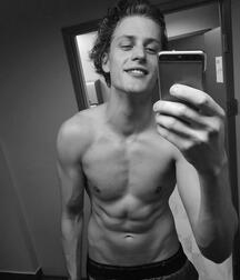 Jakob Kosel - polish model twink tube (non nude) 6238e1d005847.jpg