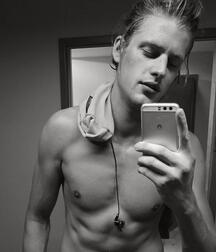 Jakob Kosel - polish model twink tube (non nude) 6238e1d6efb3c.jpg