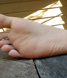 Yummy toes twink tube