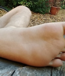 Yummy toes twink tube 623cb468e981f.jpg