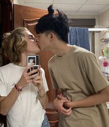 Kissable boys twink tube guys 624624a28ba6b.jpg