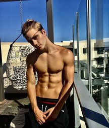 Spiderman's Hot Guys Album Gay Porn Tube 621e755d4443b.jpeg