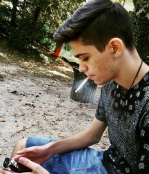 Smoking Guys Guys Twink Tube 621f901e4551e.jpeg