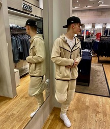Sneaker Boys Album Twink Style Tube 6255da3206bc4.jpeg