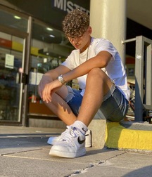 Sneaker Boys Album Twink Style Tube 6255da458cfe8.jpeg