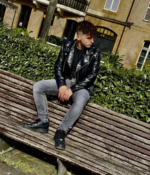 Sneaker Boys Album Twink Style Tube 6255da4d04d9b.jpeg