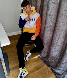 Sneaker Boys Album Twink Style Tube 6255db0f9eb3c.jpeg