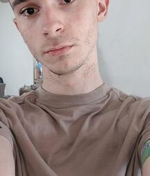 Rentboy- Hot twinks boys selfies gay porn 62125a6a847ae.jpg