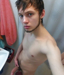 Esquyss: Boy selfies 5c3044273a56f.jpg