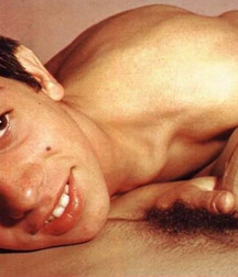 Esquyss: A good dick at boy's disposal 5c382c2097364.jpg
