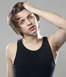 Esquyss: T-shirt parted for a great Armpit view 5c8d45334f1fe.jpg