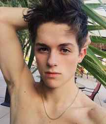 Esquyss: Young hairy pits 5c9db5ff43ccc.jpg
