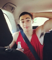 Esquyss: Young sexy pits right under the tank top ! 5cb4b76a0f2ed.jpg