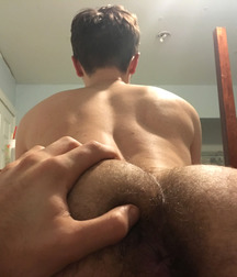 Esquyss: Check that hole 5cb7f6007be7d.jpg