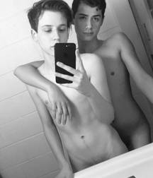 Esquyss: Erotism 5cbfded0e270d.jpg