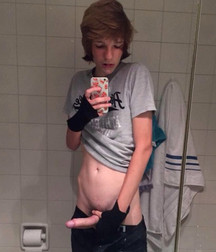Esquyss: Boys selfies 5cca6b5204d3b.jpg