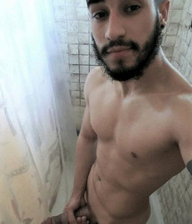 Esquyss: Boys selfies 5cca6b8b0477b.jpg