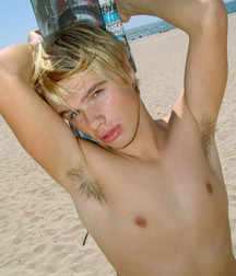 Boy armpits, so sexy 5ccb32912fc1d.jpg