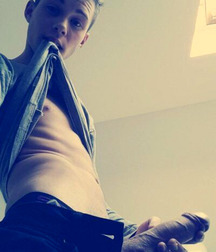 Esquyss: Selfies 5cce811b7982a.jpg