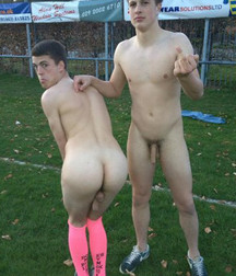 Esquyss: Boys together 5ccfccf669338.jpg