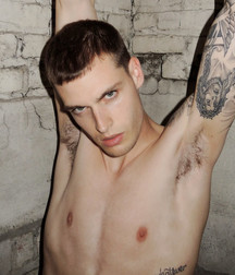 Esquyss: Double shots of models showing pits 5cd0659d0867e.jpg