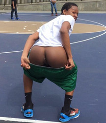 Esquyss: Black asses 5cd7b06992494.jpg