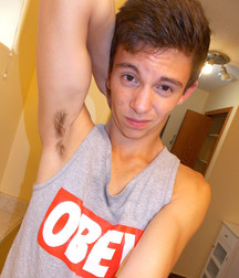 Esquyss: Perfect shirts to view yummy Armpits 5ce19370a3731.jpg