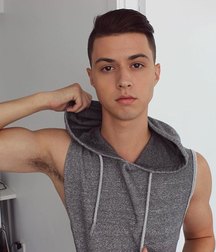 Esquyss: Perfect shirts to view yummy Armpits 5ce193a0c7593.jpg