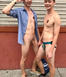 Esquyss: Friendship 5ce96a11cea01.jpg