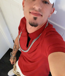 Esquyss: Phone selfies