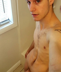 Esquyss: Phone selfies 5cea3390c8a12.jpg