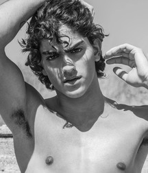 Esquyss: Armpits, B&W high quality