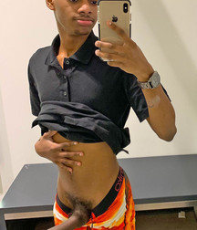 Esquyss: Ebony selfies 5cf0c3106af85.jpg